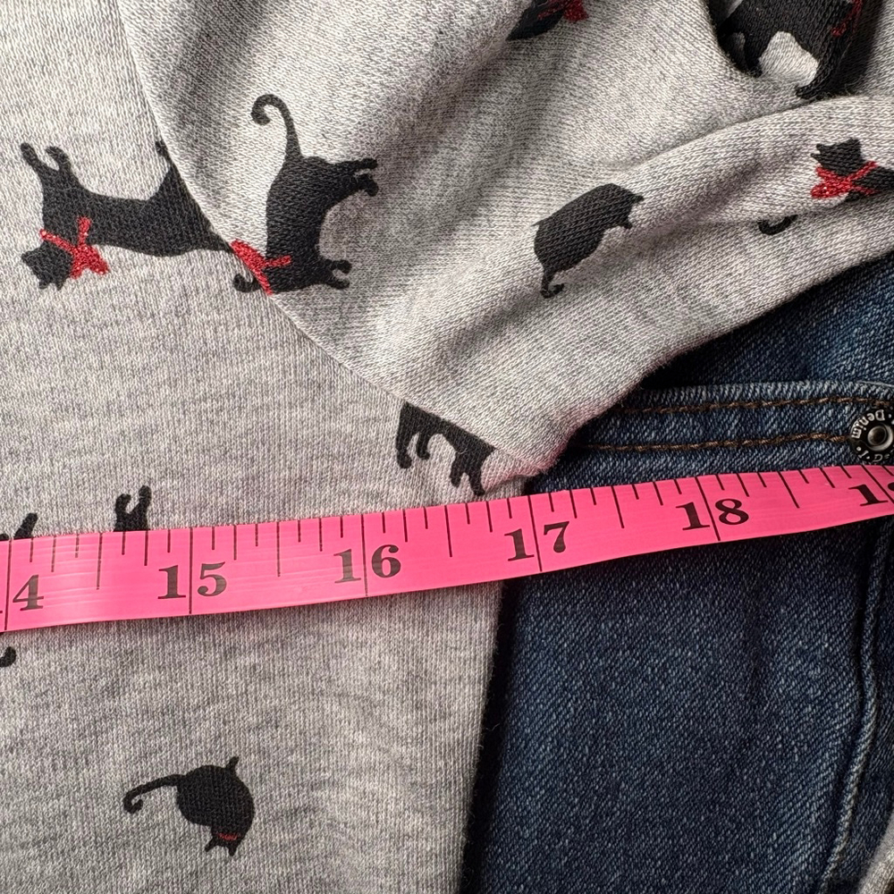 Women's KAREN SCOTT Petite Long Sleeve Tee‎ Gray Black Cat Print - Picture 7 of 8